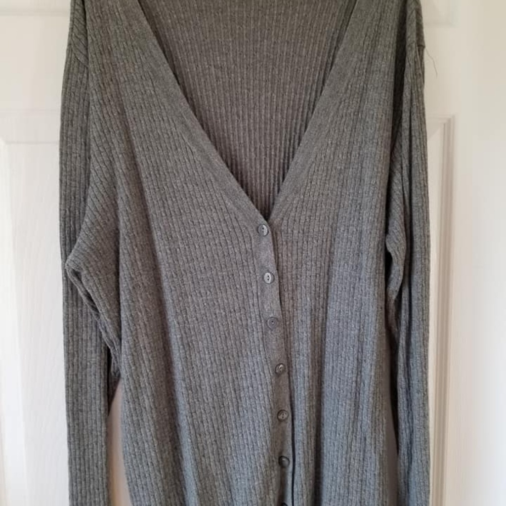Grey Buttondown Cardigan Long Sleeved